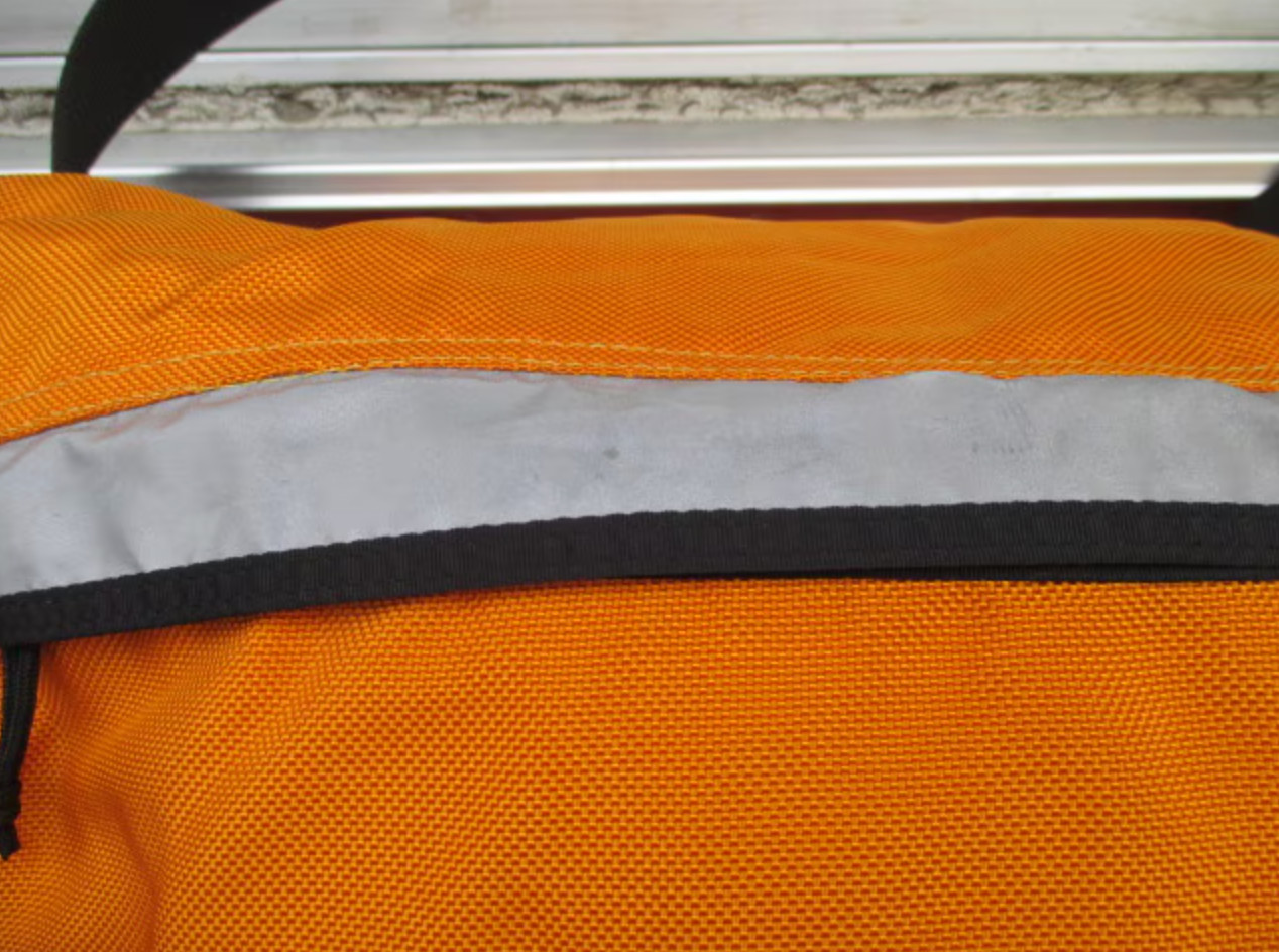 PATAGONIA 2000FW Critical Mass Bag Mango H 14.9 x W 20 x D 7.8 in Made in USA