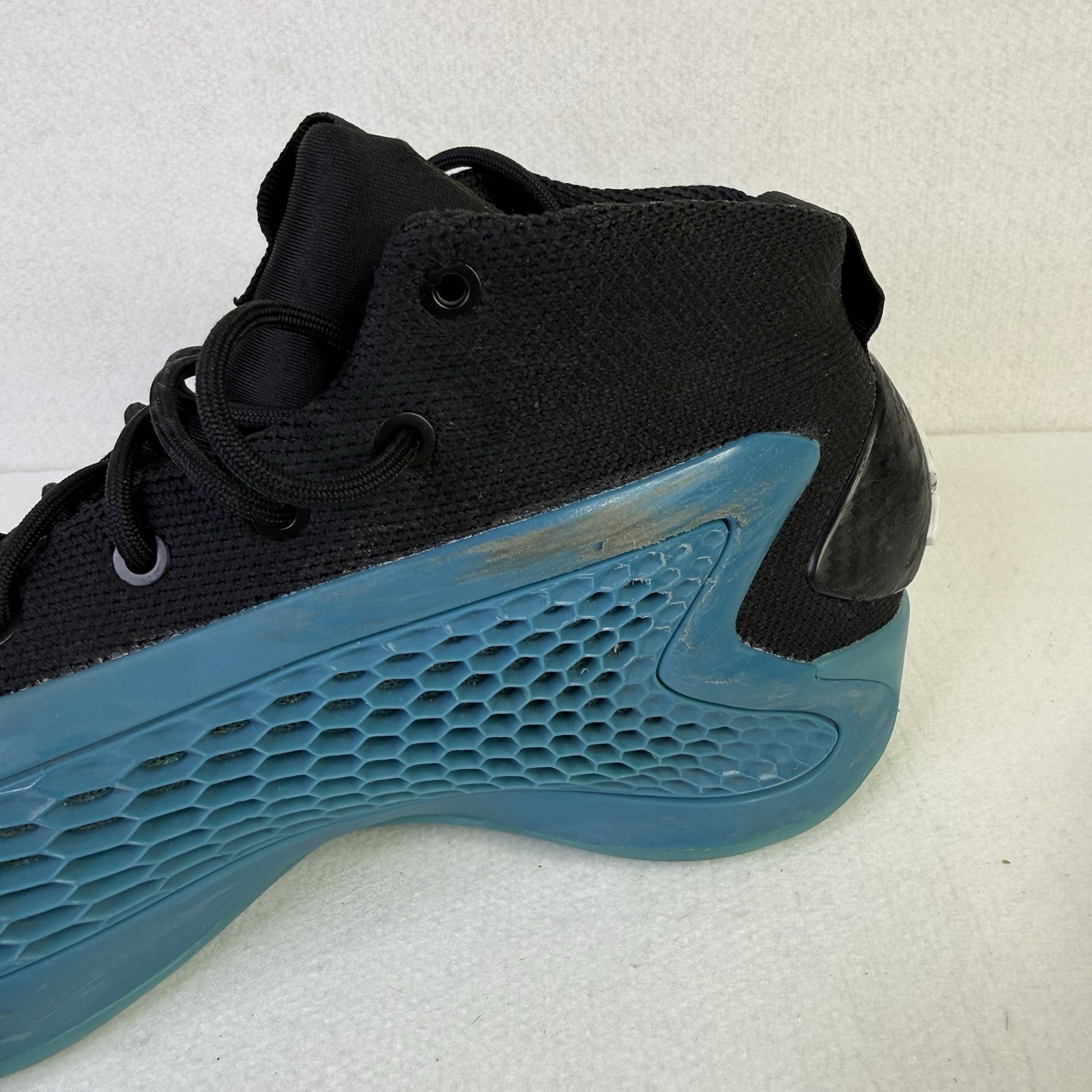 Adidas Anthony Edwards AE 1 New Wave basketball Boys Size 6 UK 5.5 EU 38 2/3