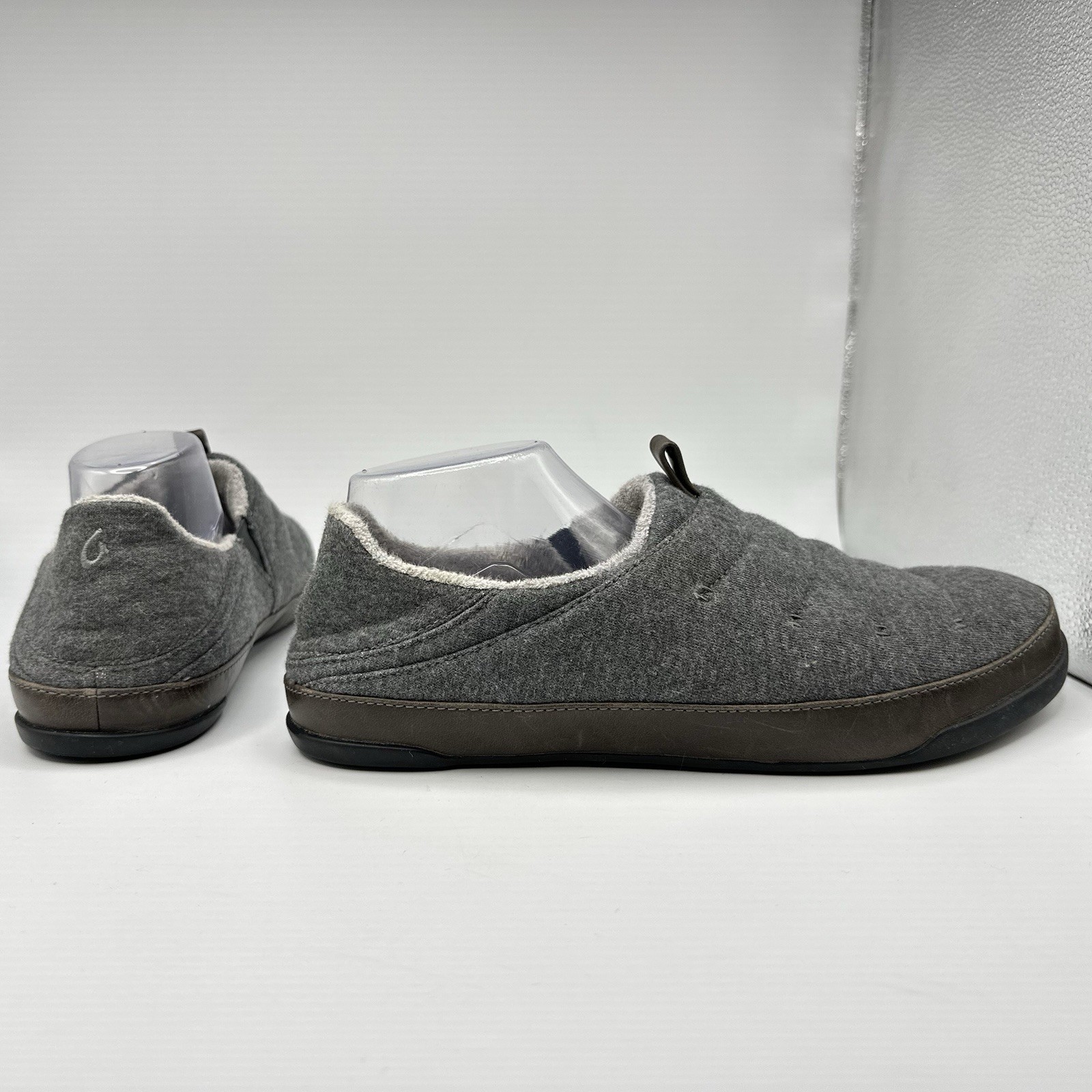 OluKai Mahana Men 11 Dark Shadow Quilted Jersey Drop-In Heel Slipper