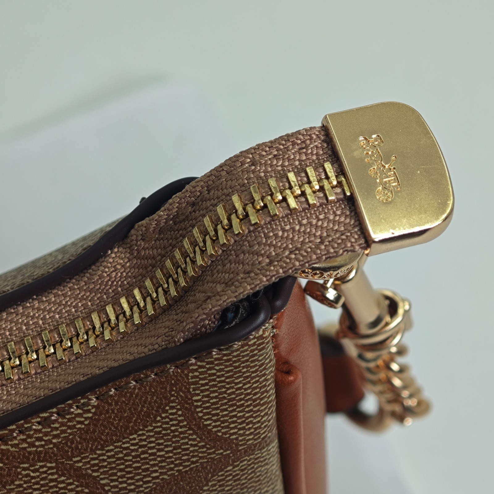 Coach Teri Brown Signature Canvas Shoulder Bag Women Everyday Purse