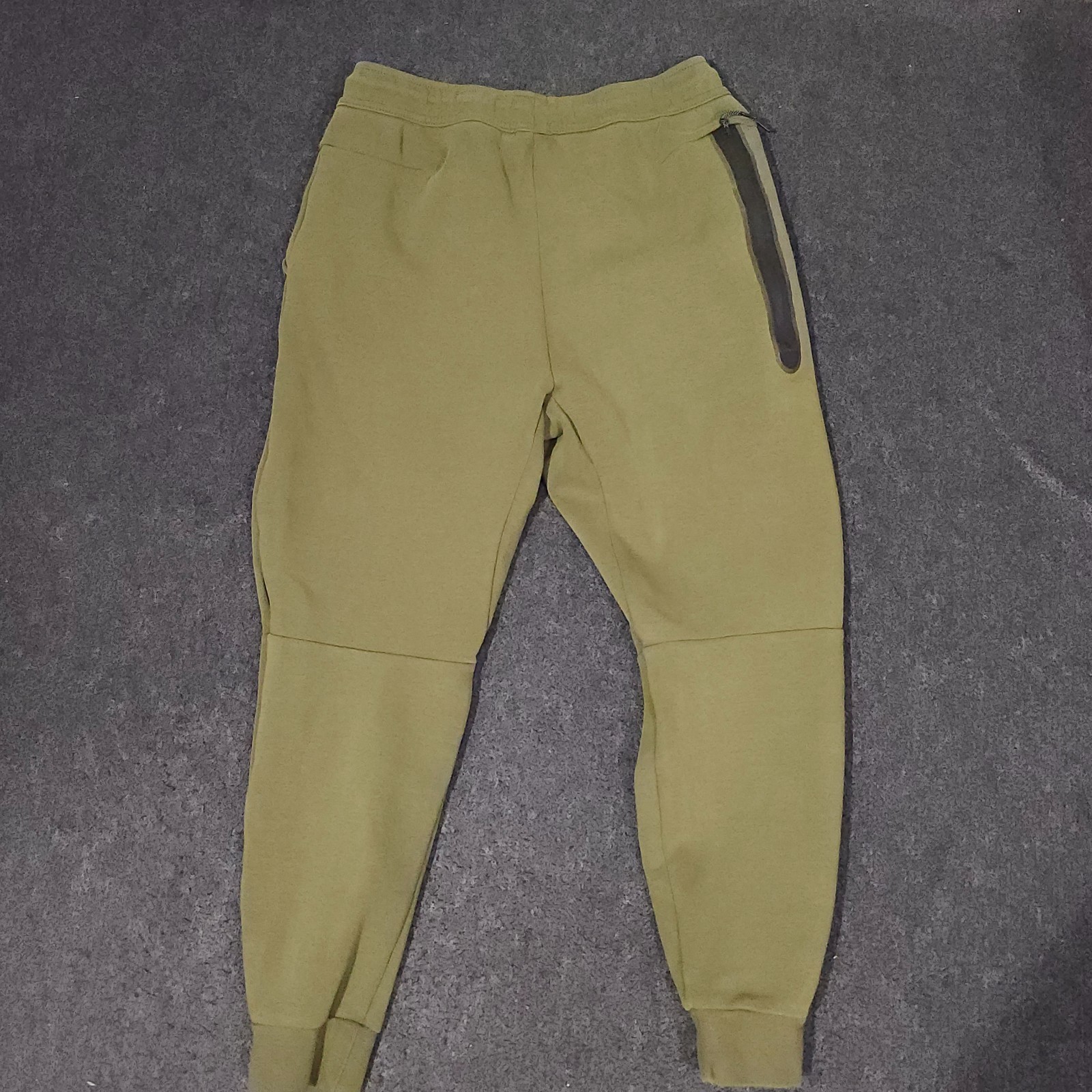 Nike Tech Fleece Jogger Sweatpants Mens Medium Olive Green Drawstring Sportswear