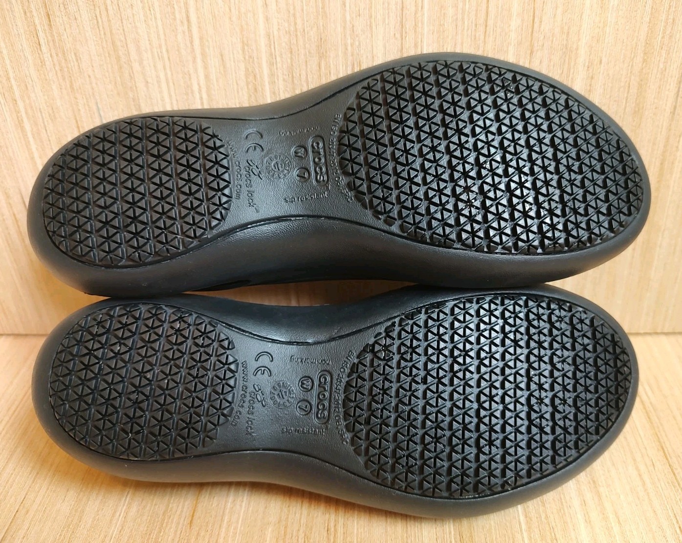 Crocs Women’s Kadee Ballet Flats Black Cut Out Details Size 7 NEW Shoes Flat