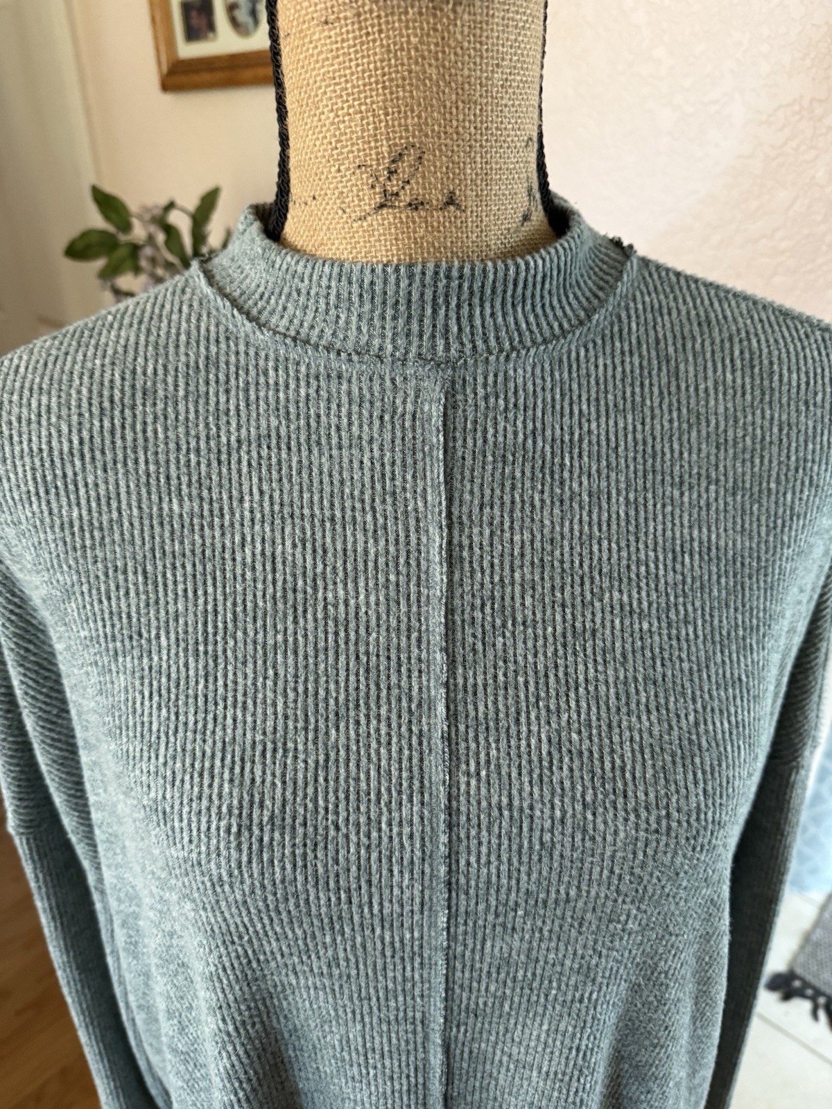 SO “SUPER COZY TOP” Sweater Sage Green, Mock Neck, Long Sleeve Size L