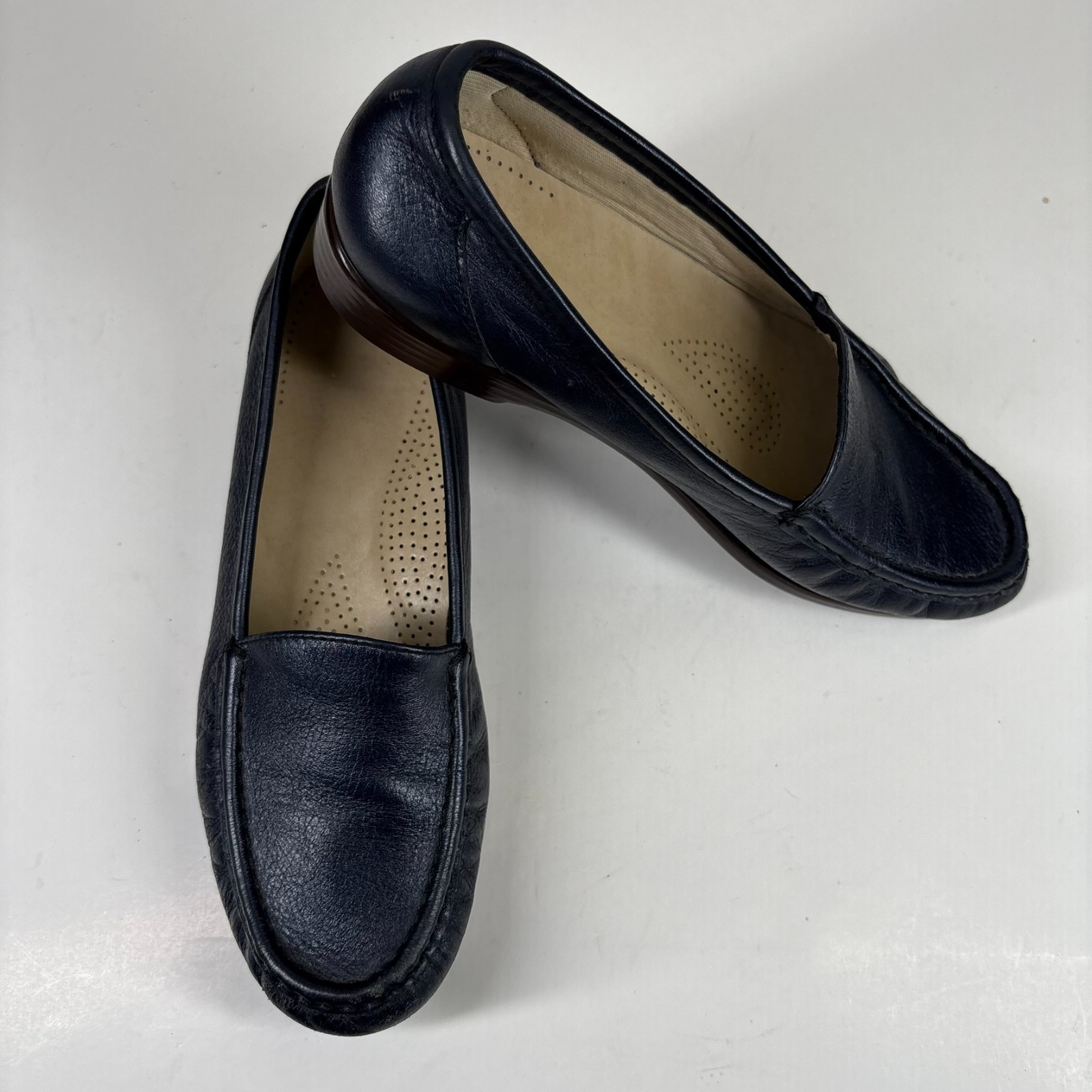 SAS Simplify Women’s US 7W Navy Leather Slip-On Comfort Walking Flats Loafers