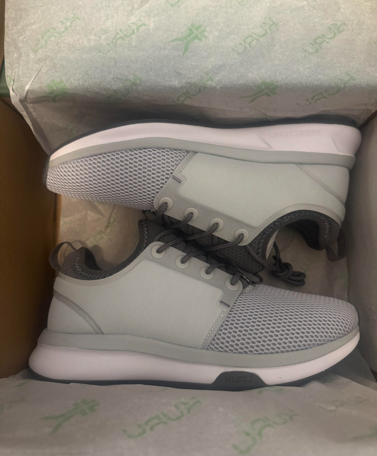 Kuru Women’s Atom Sneakers Cloud Gray/White/Iron Gray – CHOOSE SIZE – BRAND NEW