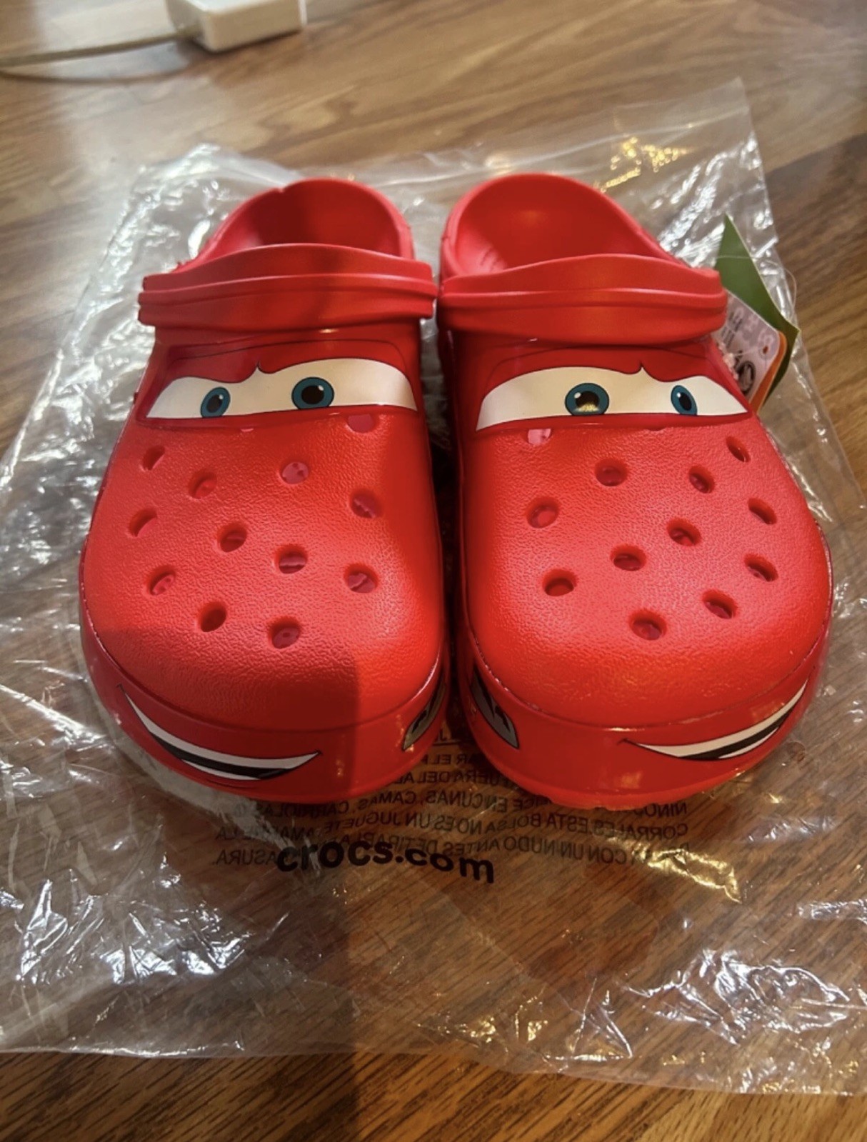 New Crocs Classic Clog Cars Lightning Mcqueen Disney Sizes 9M DONT LIGHTUP