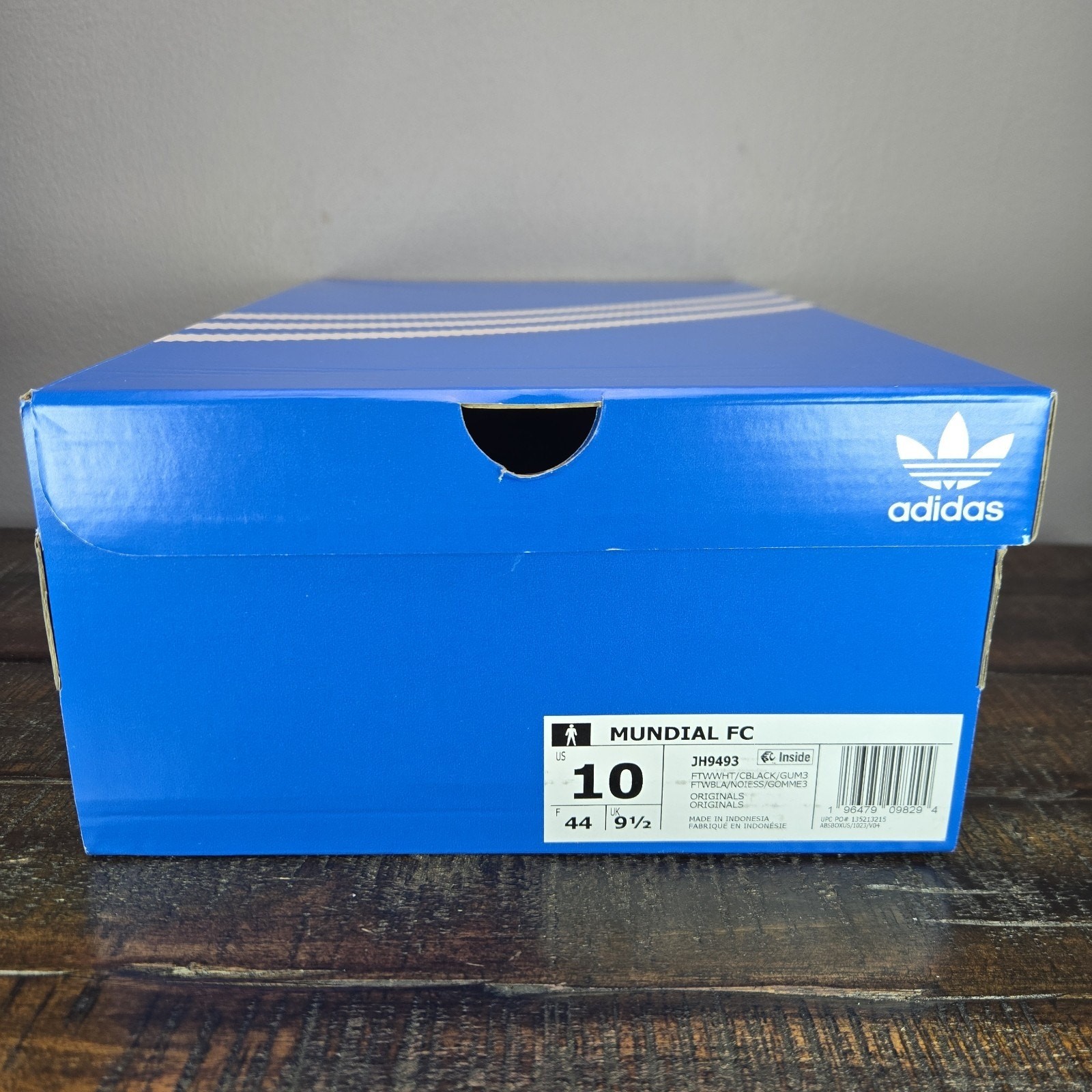 Adidas Predator Mundial Mens Size 10 Sneakers Shoes White Black Gum JH9493