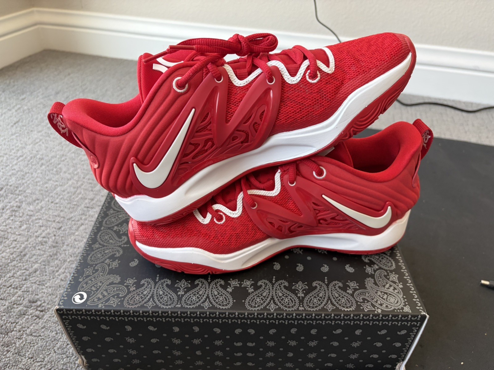 New w/o lid NIKE KD 15 TB UNIVERSITY RED-WHITE DO9826-600 MEN’S SZ 10.5