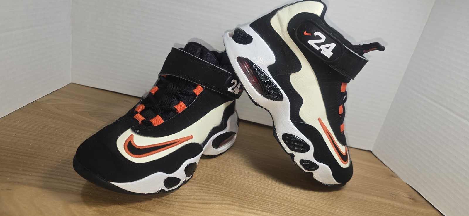 Nike Air Griffey Max 1 San Francisco Giants DZ5280-100 {GS} Size 1.5 Youth