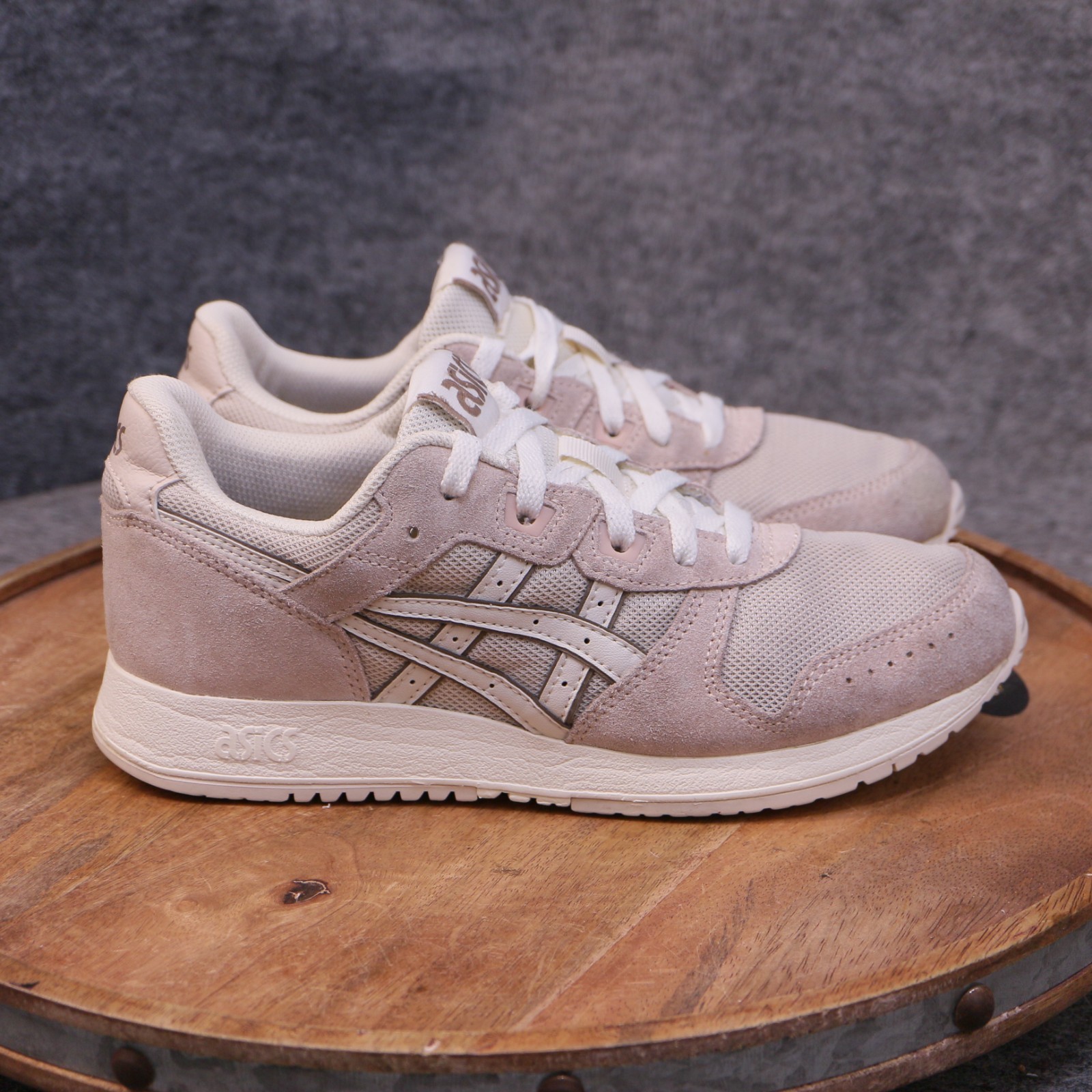 ASICS Lyte Classic Women Size 7.5 US Mineral Beige Pink Suede Retro Sneaker Shoe