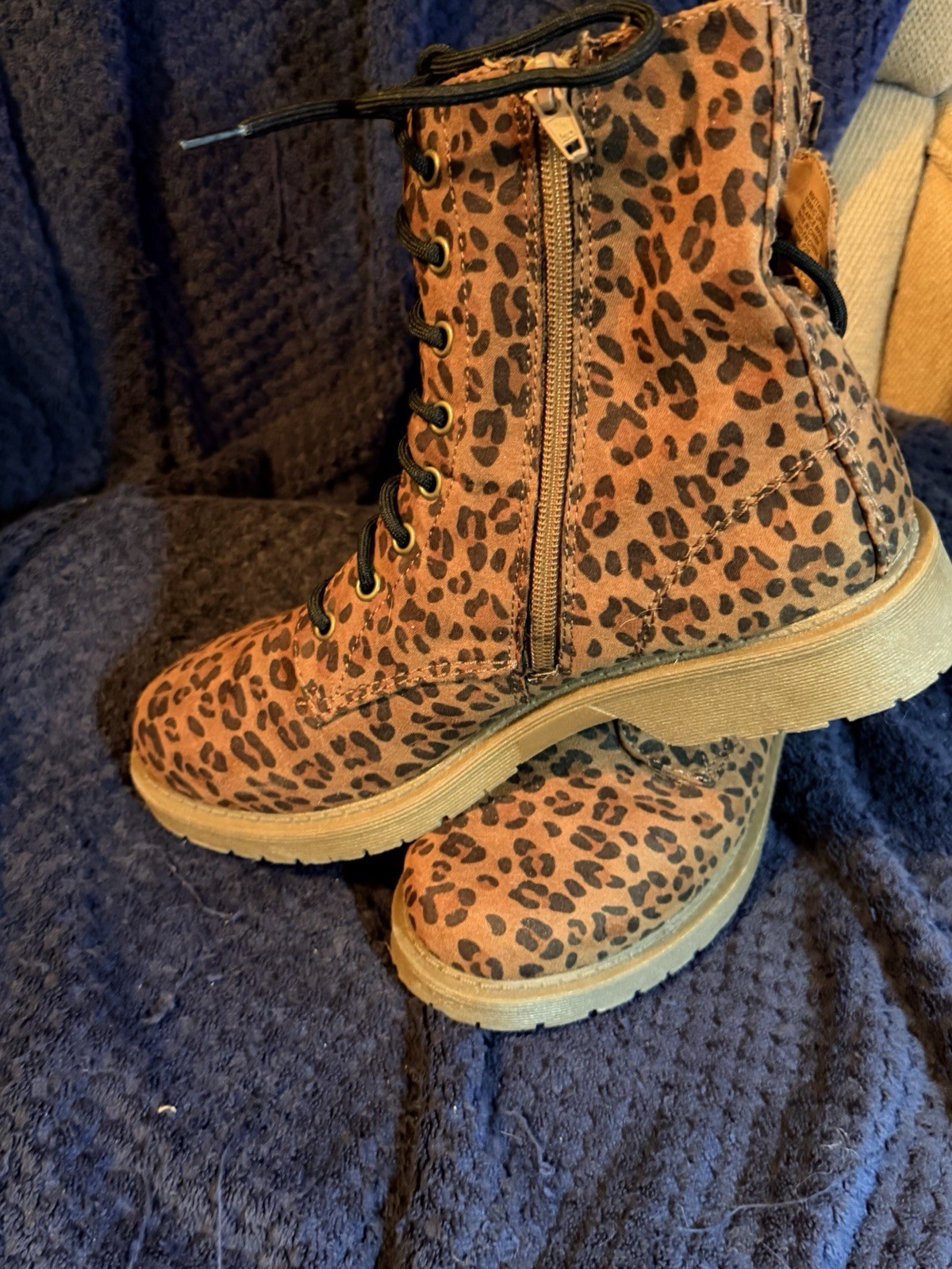 Time and Tru Kids Size 9 Leopard Print Combat Ankle Boots Lace-Up Side Zip