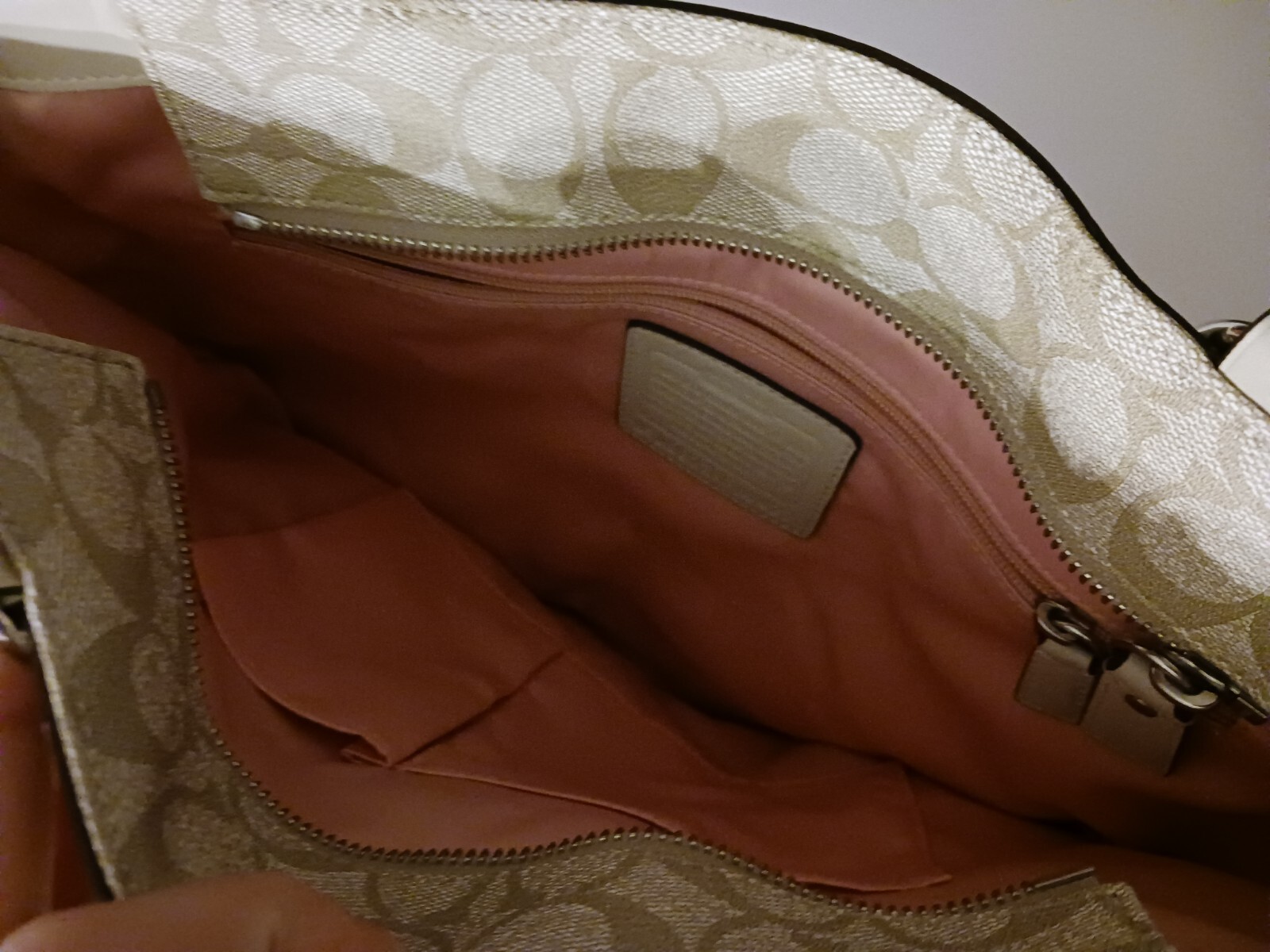Coach Leather Signature Heritage Pink/Beige #F14477