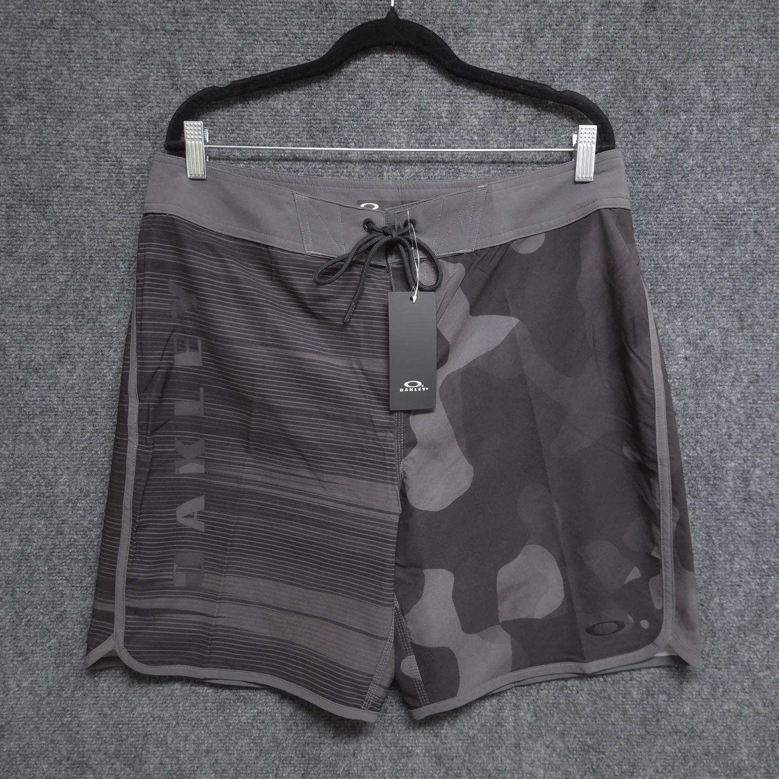 Oakley Boardshorts Mens 34 Utah Camo Mash 19 Forged Iron Hydrolix Surf Swim