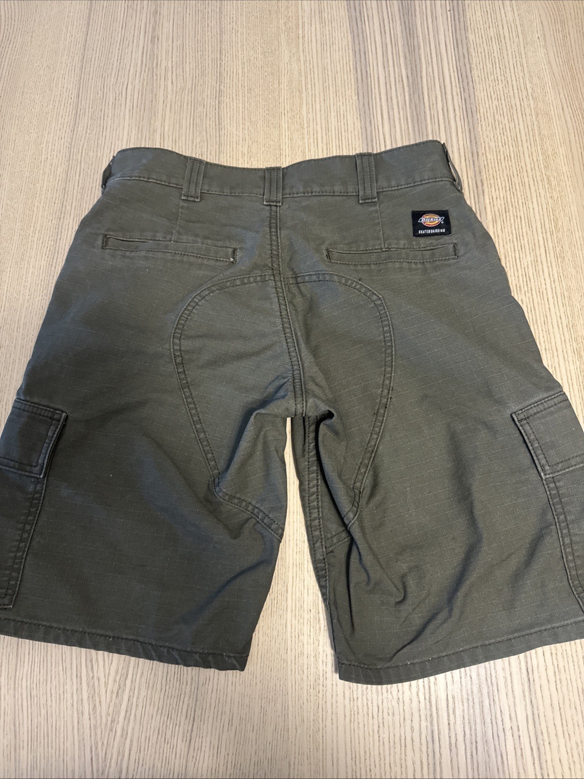 Dickies Skateboarding Cargo Shorts Mens Size 29 Olive Moss Green 11” Inseam Y2K