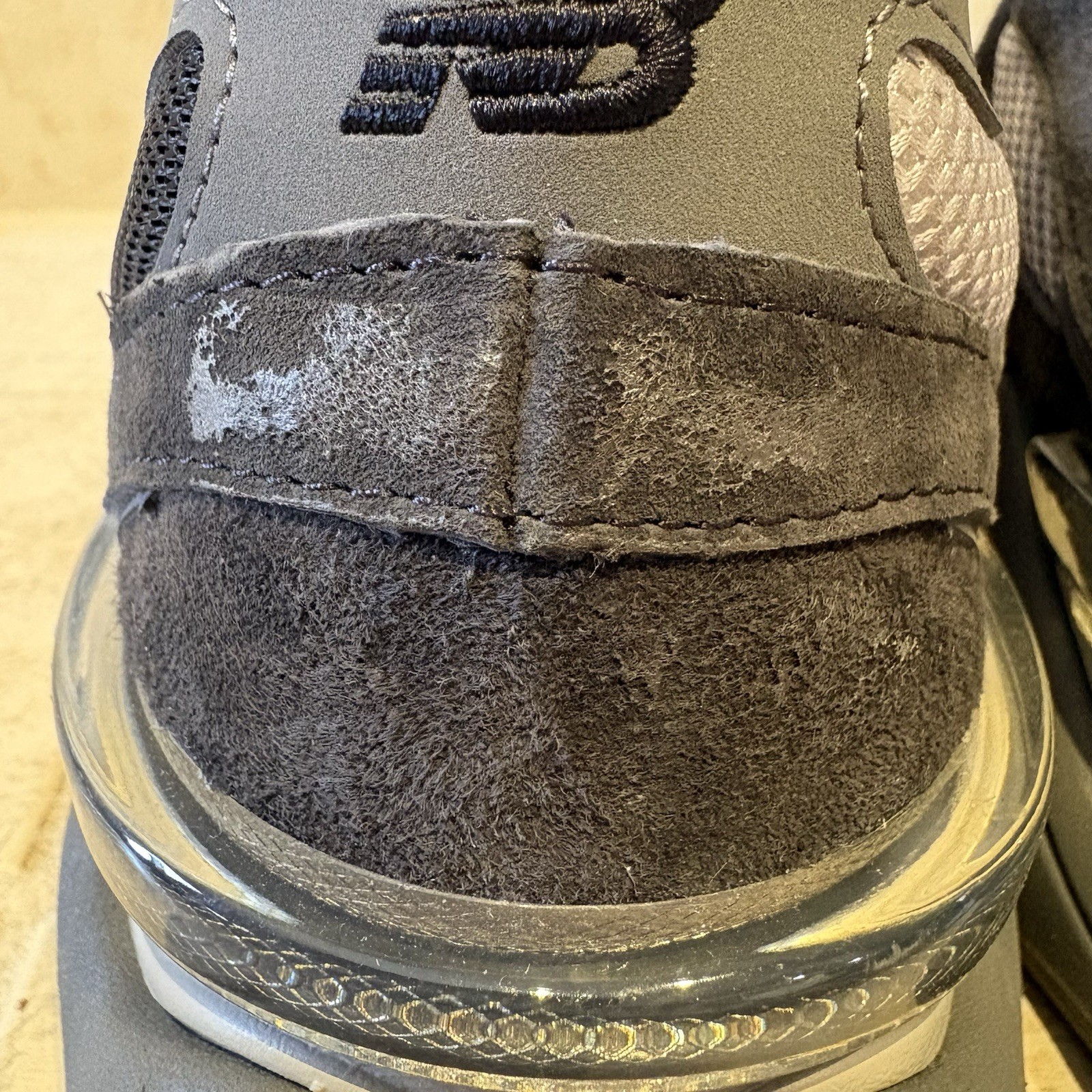 New Balance 9060 Black Grey Sneaker Shoe Size 10 Men’s U9060BLK ⚡️