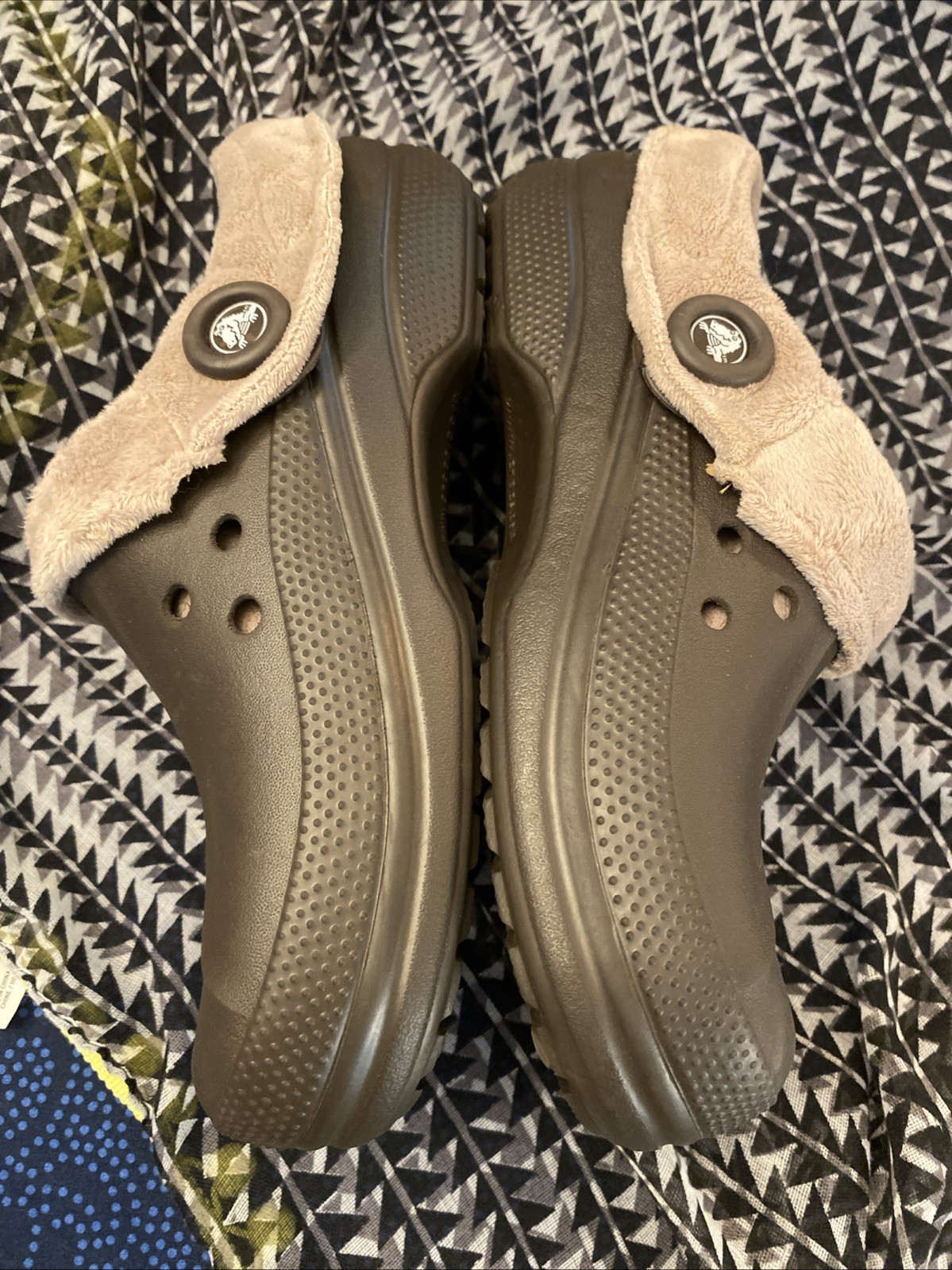 Crocs Faux Fur Lined Classic Clogs Brown Tan Fur Size W9 M7 Excellent Clean
