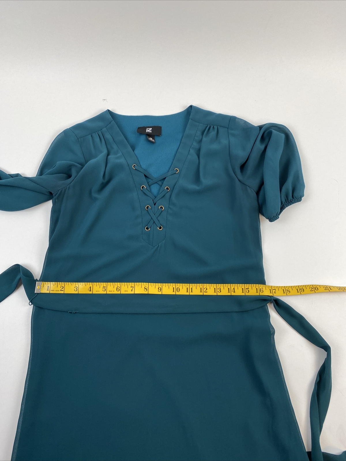 iz byer green elbow sleeve dress size XS
