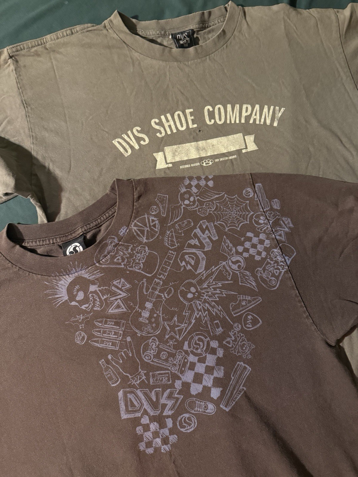 2 Vintage 2000 DVS Shoes Company Lg T Shirt Bundle Punk Grunge Skateboarding