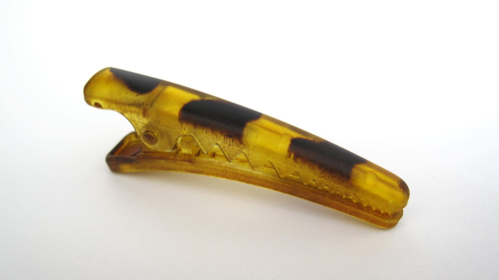 2 1/4 inch black auburn golden acrylic alligator hair clip fine thin hair