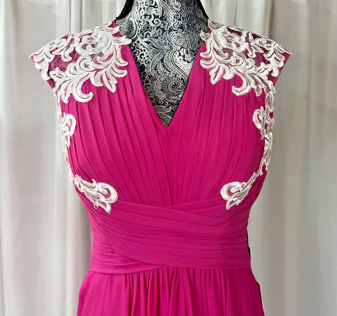 NWT JJ’s House Fuchsia Pink V-Neck Chiffon Cocktail Dress with Lace Appliques
