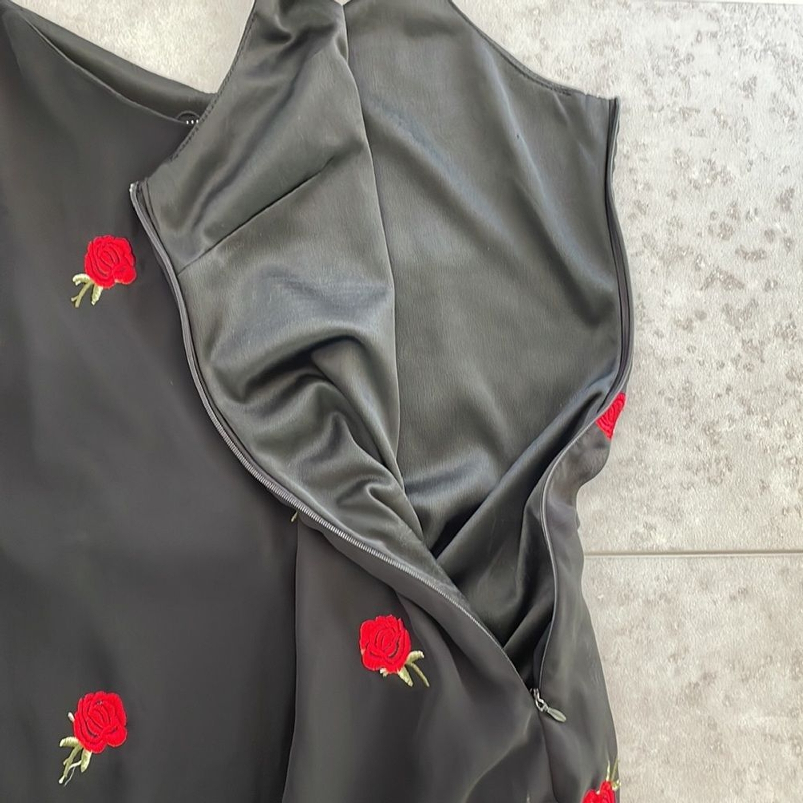 NASTY GAL Hold That Rose midi dress embroidered roses tiered ruffles lined US 4