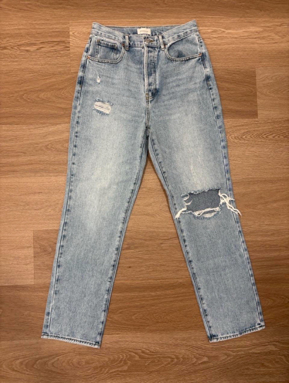 PacSun Women’s High-Rise Straight Light Wash Blue Denim Jeans, Distressed, 29