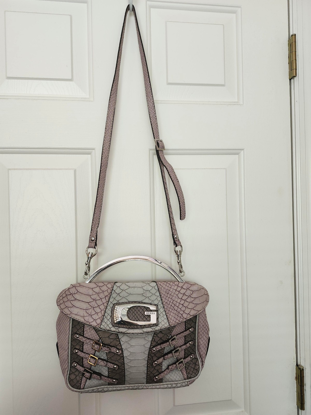 Designer GUESS hand bag with shoulder strap