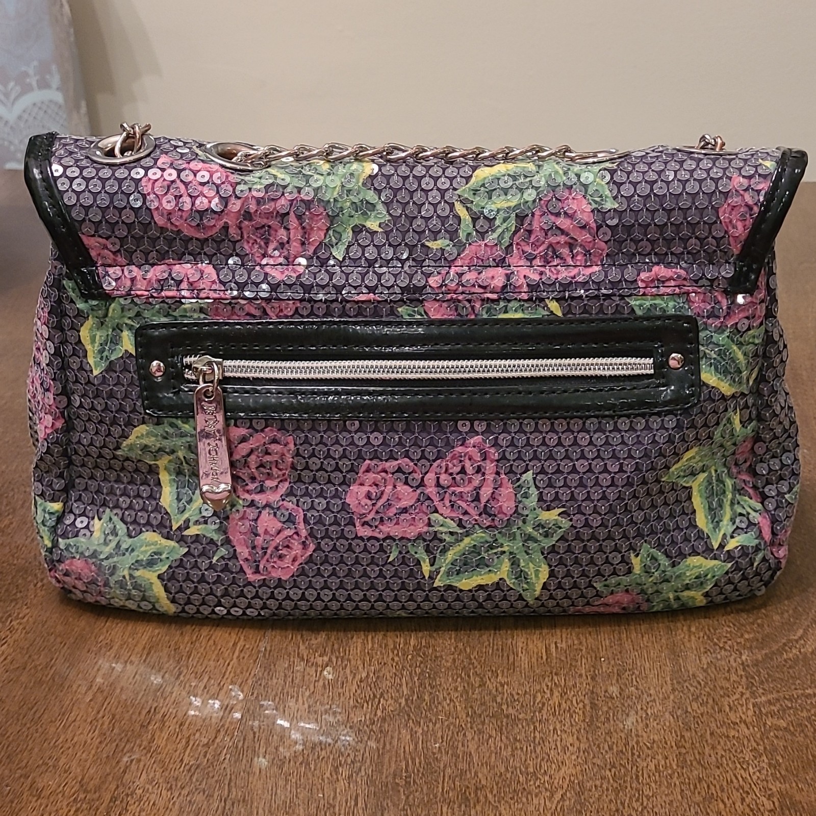 Betsey Johnson Floral Sequin Crossbody/Clutch Silver Chain Strap Turn Lock Zip