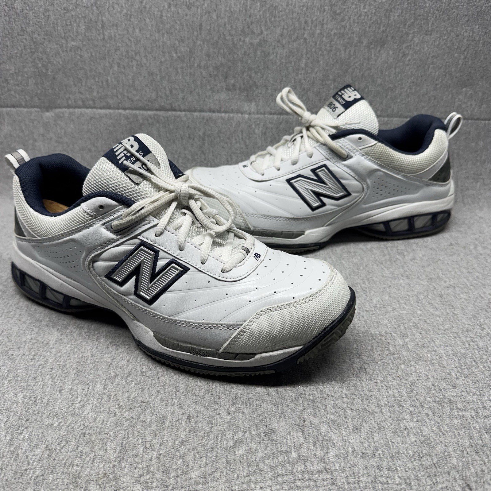 New Balance 806 V1 Tennis Shoes Mens 10 White Active Sneaker Rollbar Sports
