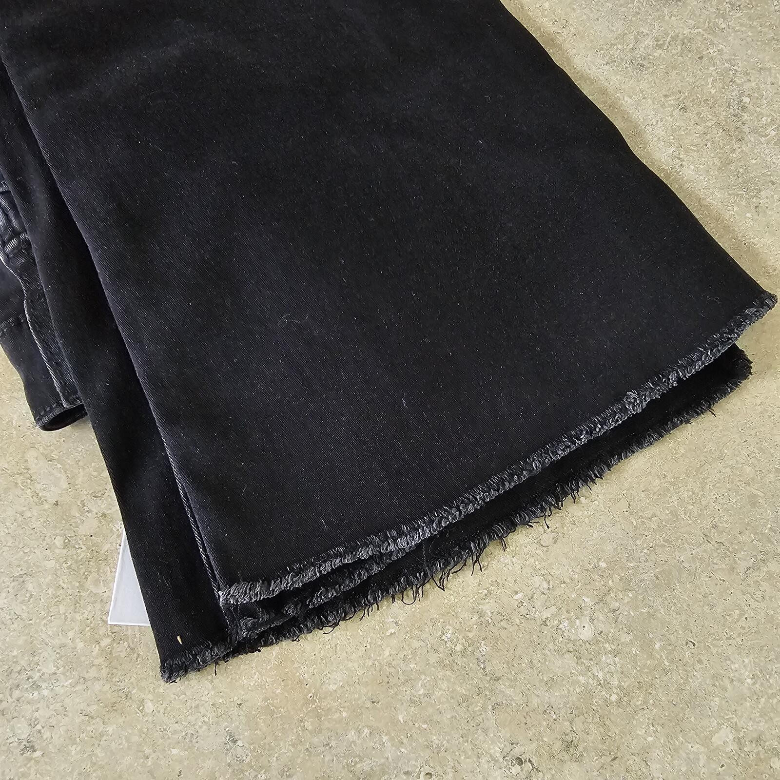 Vervet Mid Rise Step Hem Crop Flare Alison BLACK 28 NEW