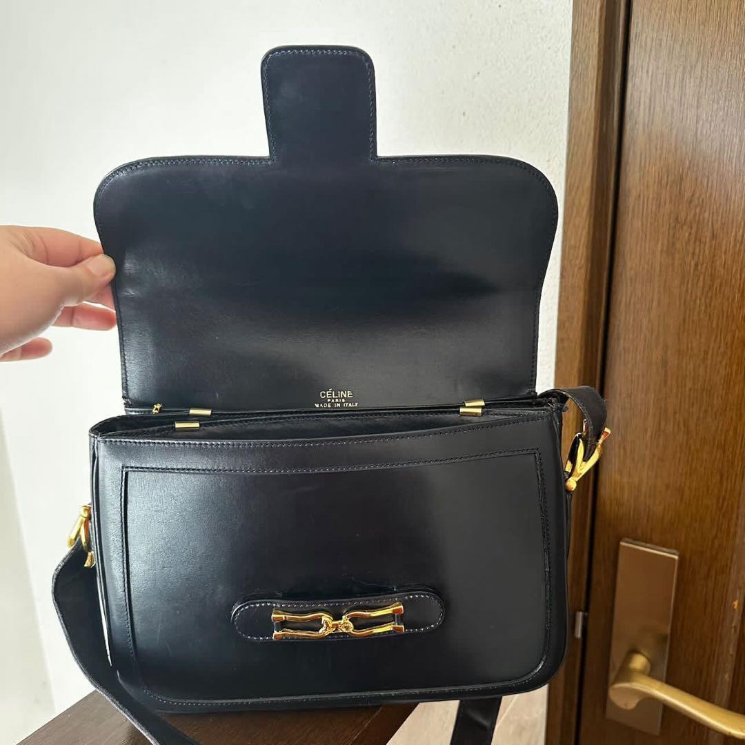 CELINE Horse Shoulder Bag Navy Leather Gold HW Carriage Box