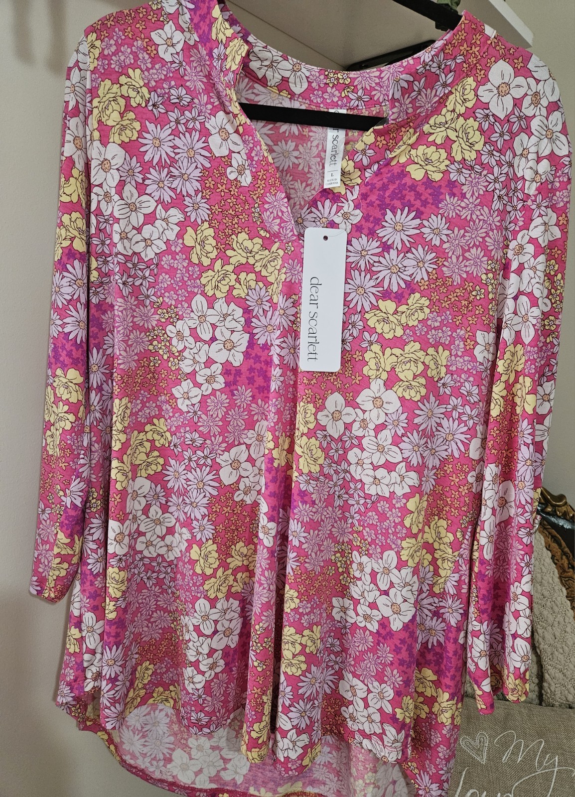 NWT Women’s Dear Scarlett Size L In Full Bloom Lizzy Top Pink with Floral Print