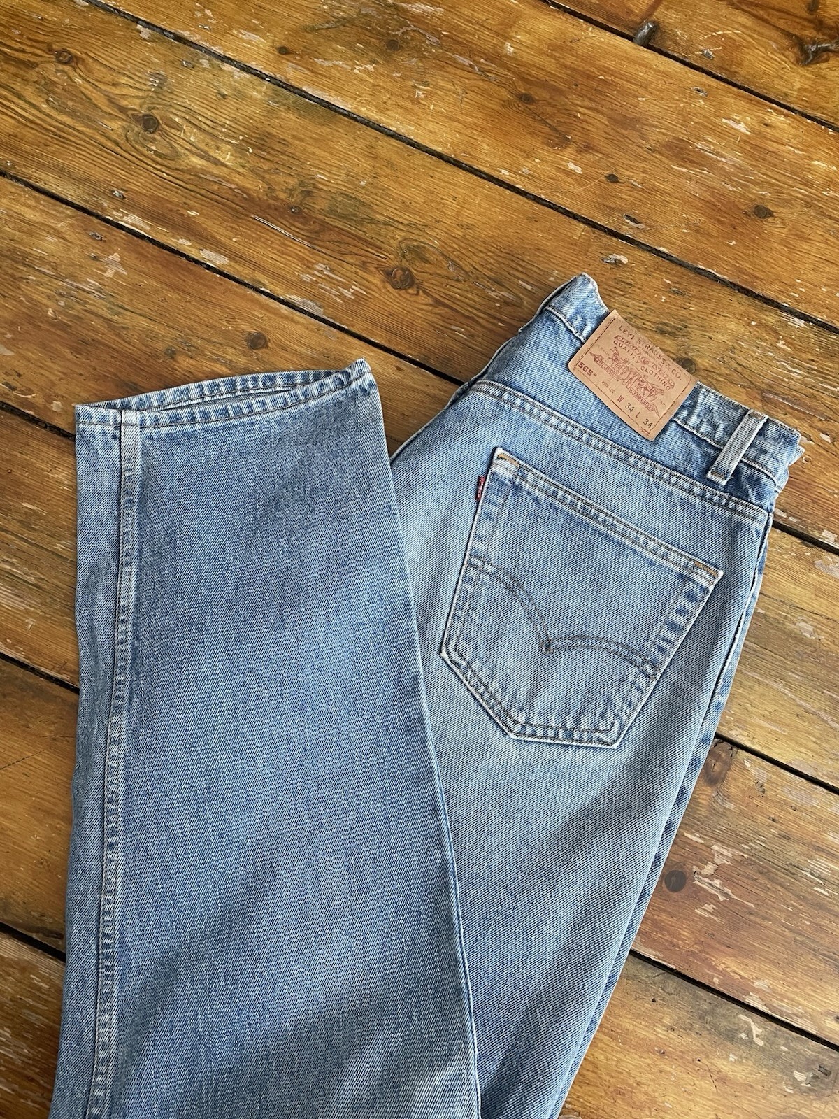 Vintage 90s Levi’s 565 Made in USA Wide Leg Loose Fit Jeans Light Blue Denim