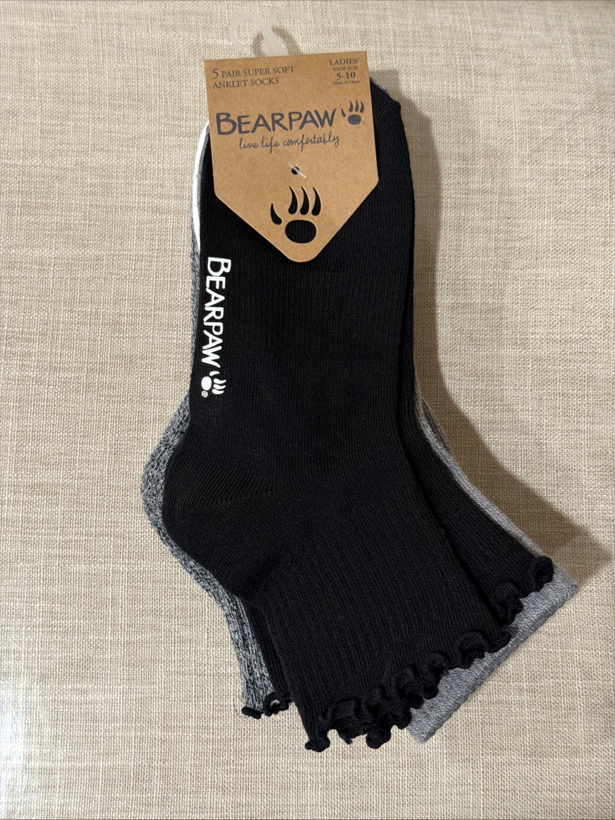 BEARPAW Super Soft Ruffle Support Anklet Socks Black/Grey/White – 5 Pair