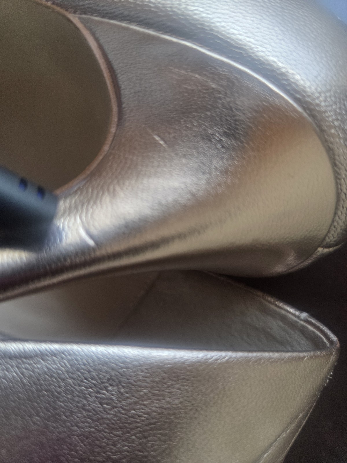Charles By Charles David Women’s Rose Gold Leather Pumps US Size 10