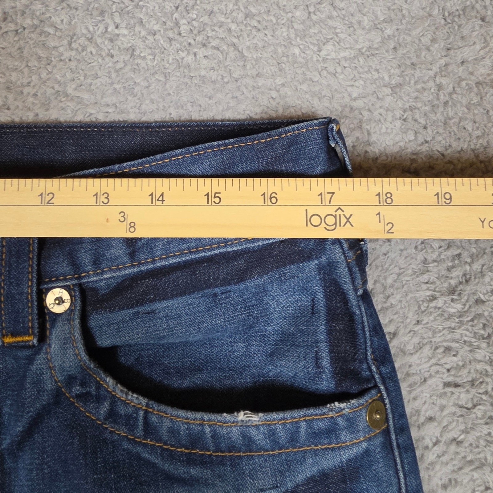 True Religion Geno Relaxed Slim Jeans Mens 32 Blue Excellent Made in USA Denim