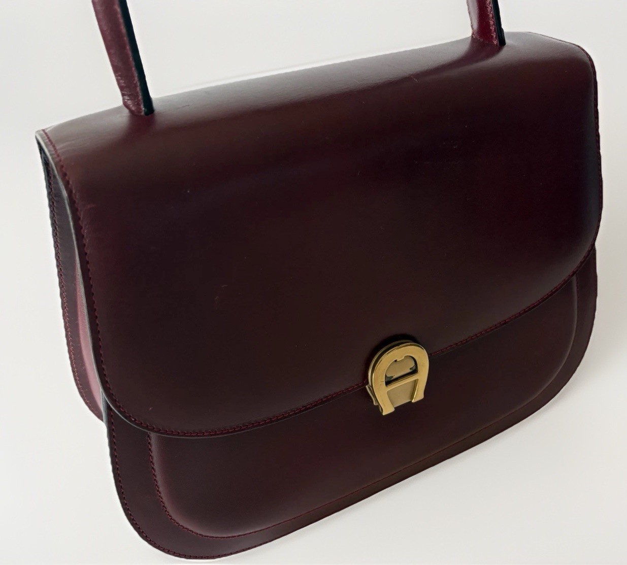 Authentic vintage AIGNER Handbag Leather Burgandy From Japan 0955