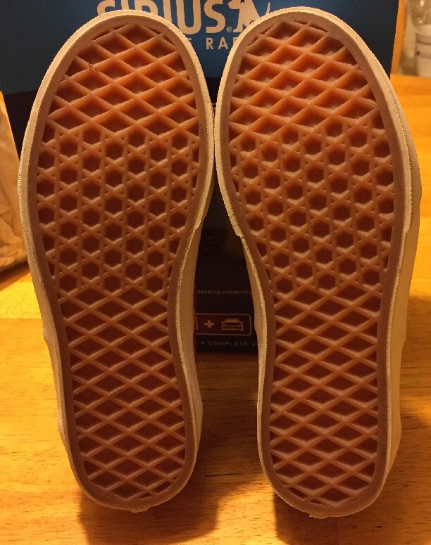 NEW VANS AUTHENTIC RED & WHITE SHOES KIDS US 1.5 UK 1 EUR 32.0 CM 19.5