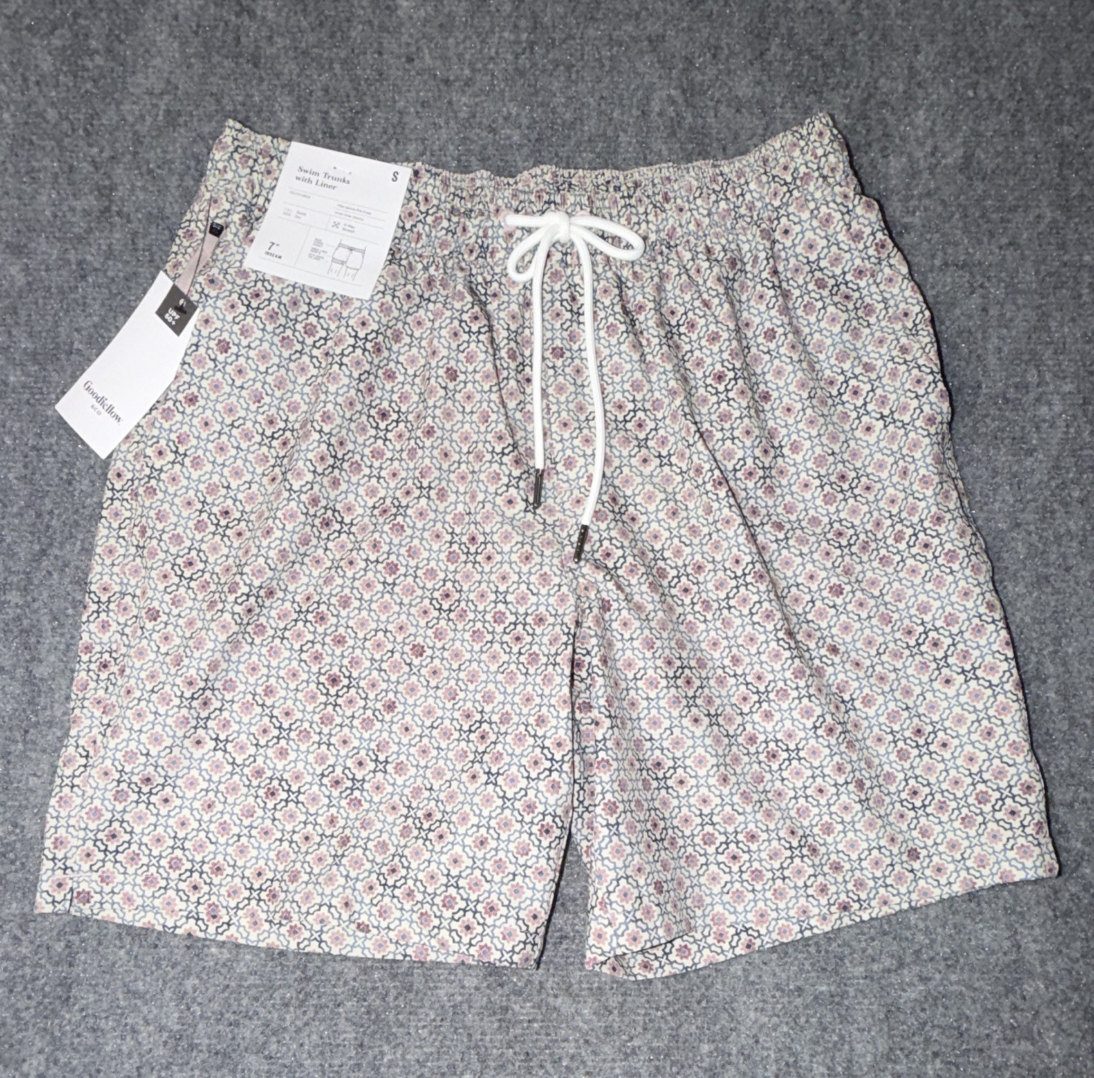 Goodfellow & Co Men’s Swim Trunks S Pink/Blue/White Geometric Lined Quick Dry