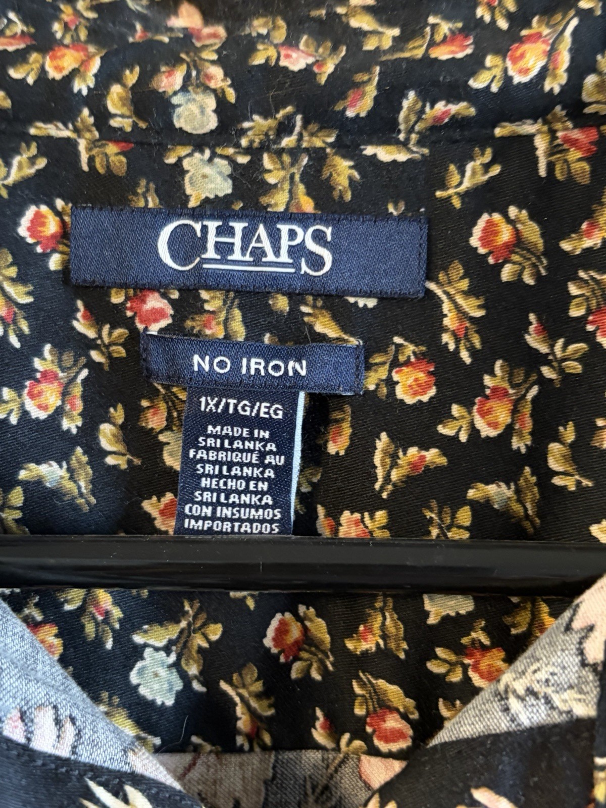 Chaps Women’s1X No Iron Button Front Black Floral Blouse Contrasting Cuff