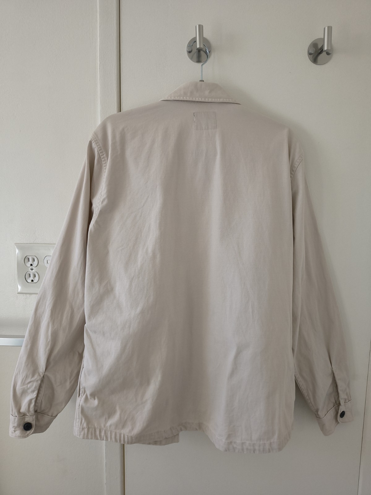 ✨ ABERCROMBIE & FITCH ✨ 🤍 Classic Beige Utility Jacket 🖤 Button Front Closure