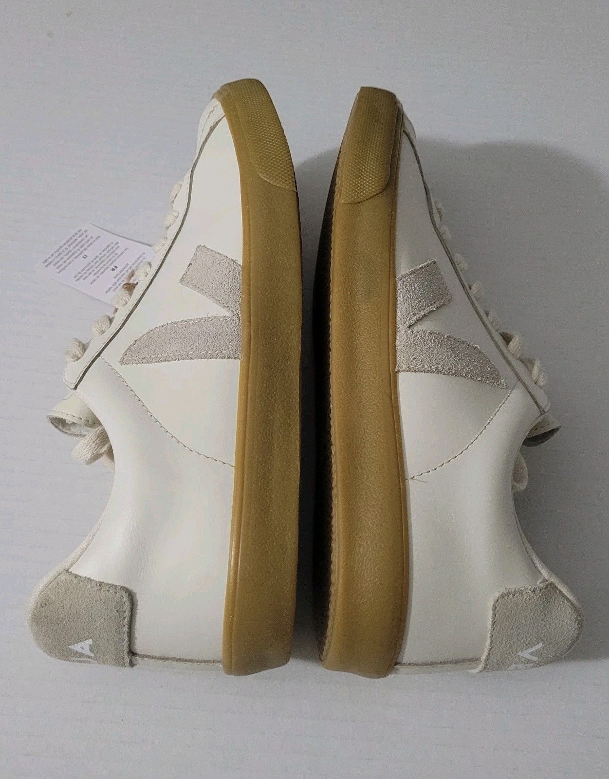 Veja Campo White Pierre Leather Suede Gum Sole Sneakers Mens 8 / Womens 10
