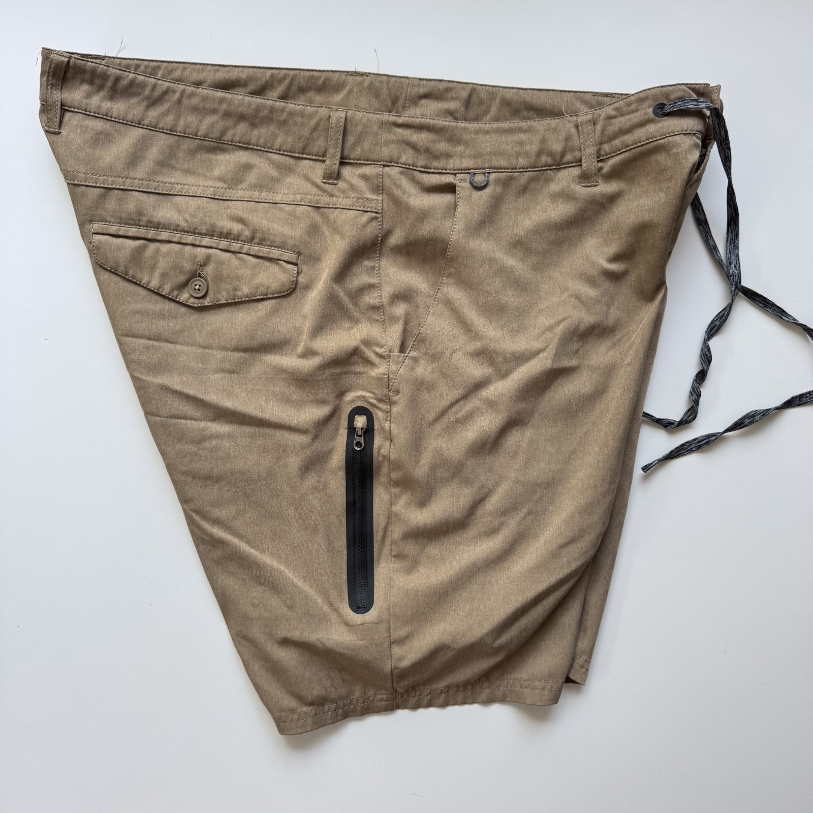 ROARK Hybrid 8″ Short Mens 40 Tan Lightweight Drawstring Outdoor Beach Casual