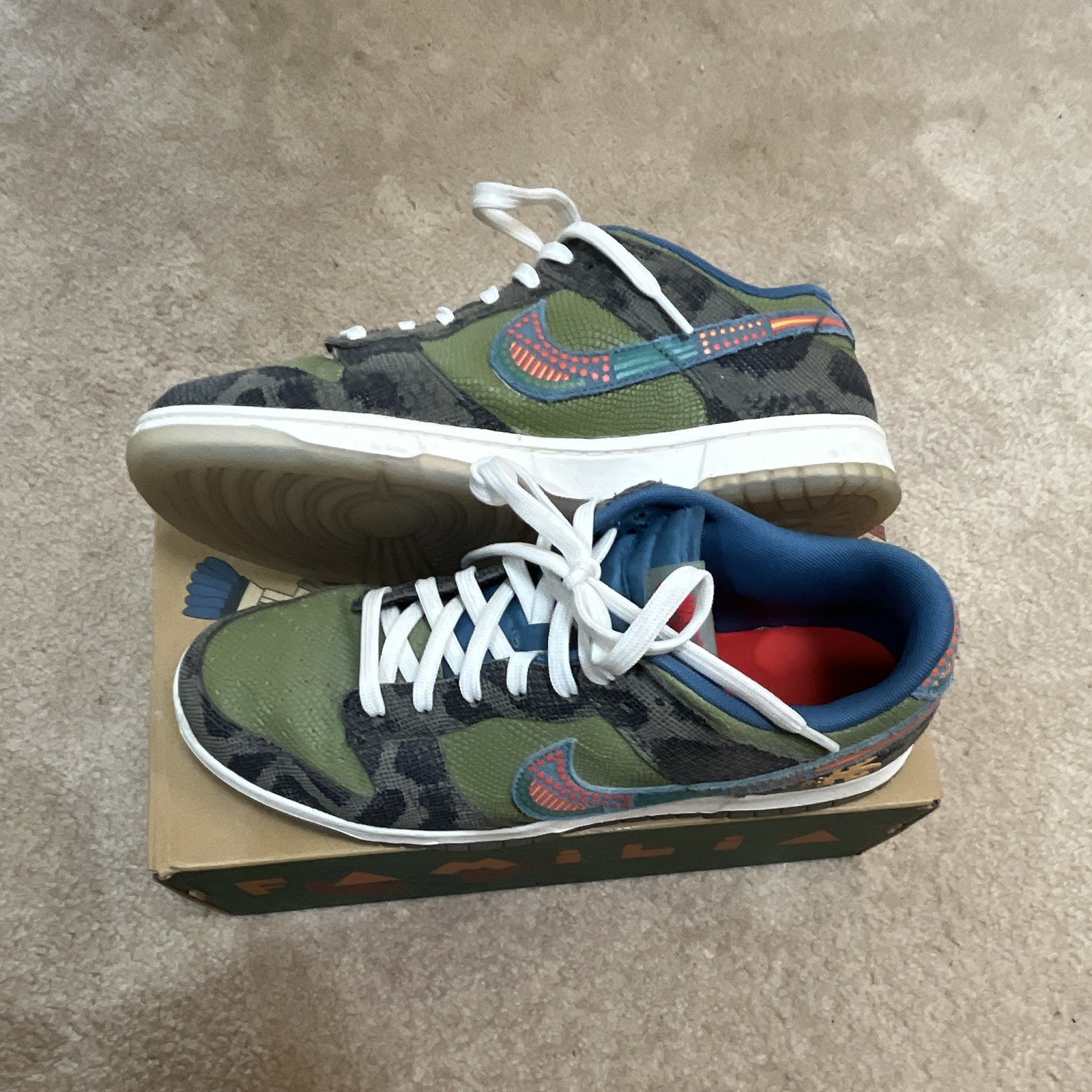 Nike Dunk Low Men’s Low Siempre Familia DO2173-300