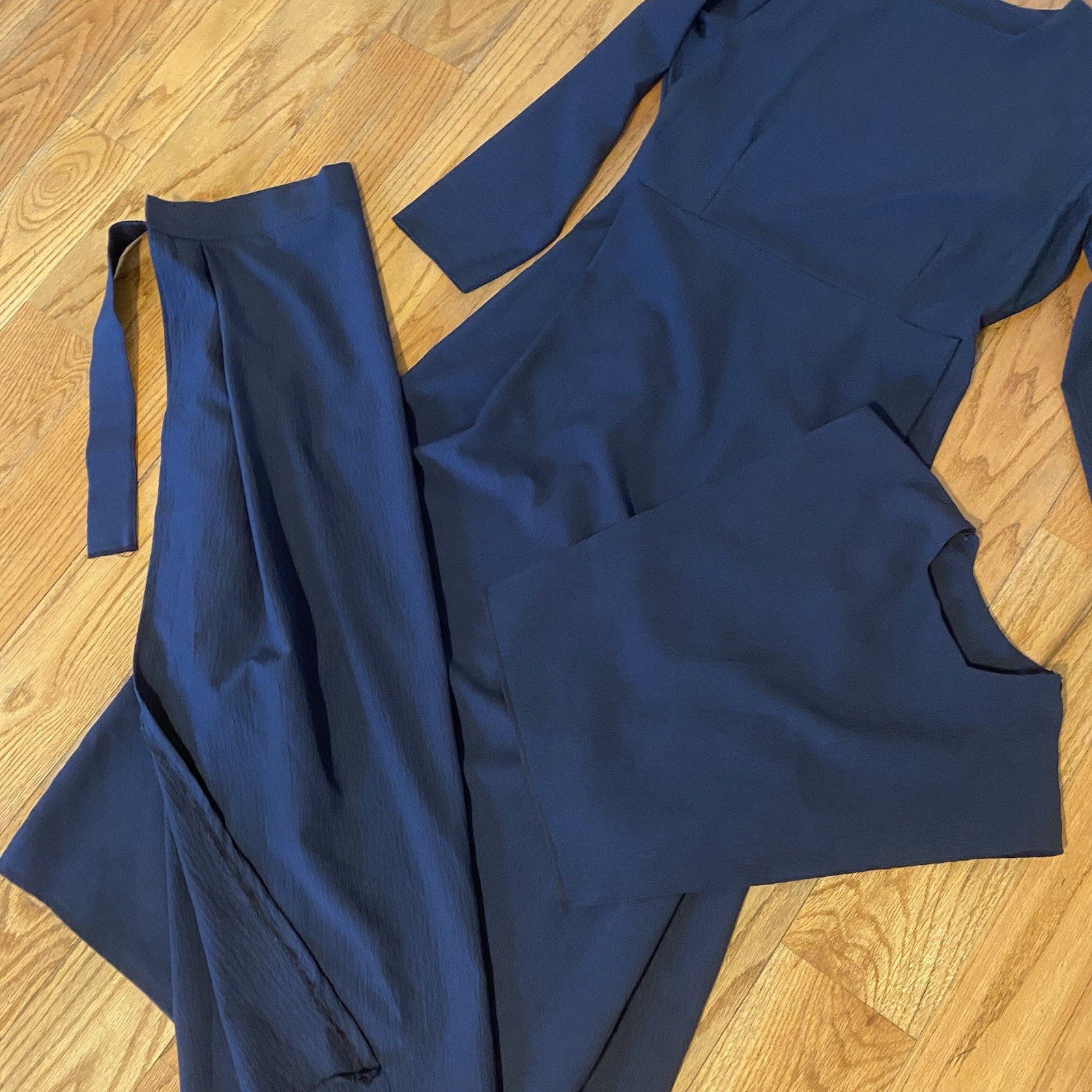Amish Mennonite Dress 40-41” Bust/32” Waist *Pullover W/Cape & Apron* Blue