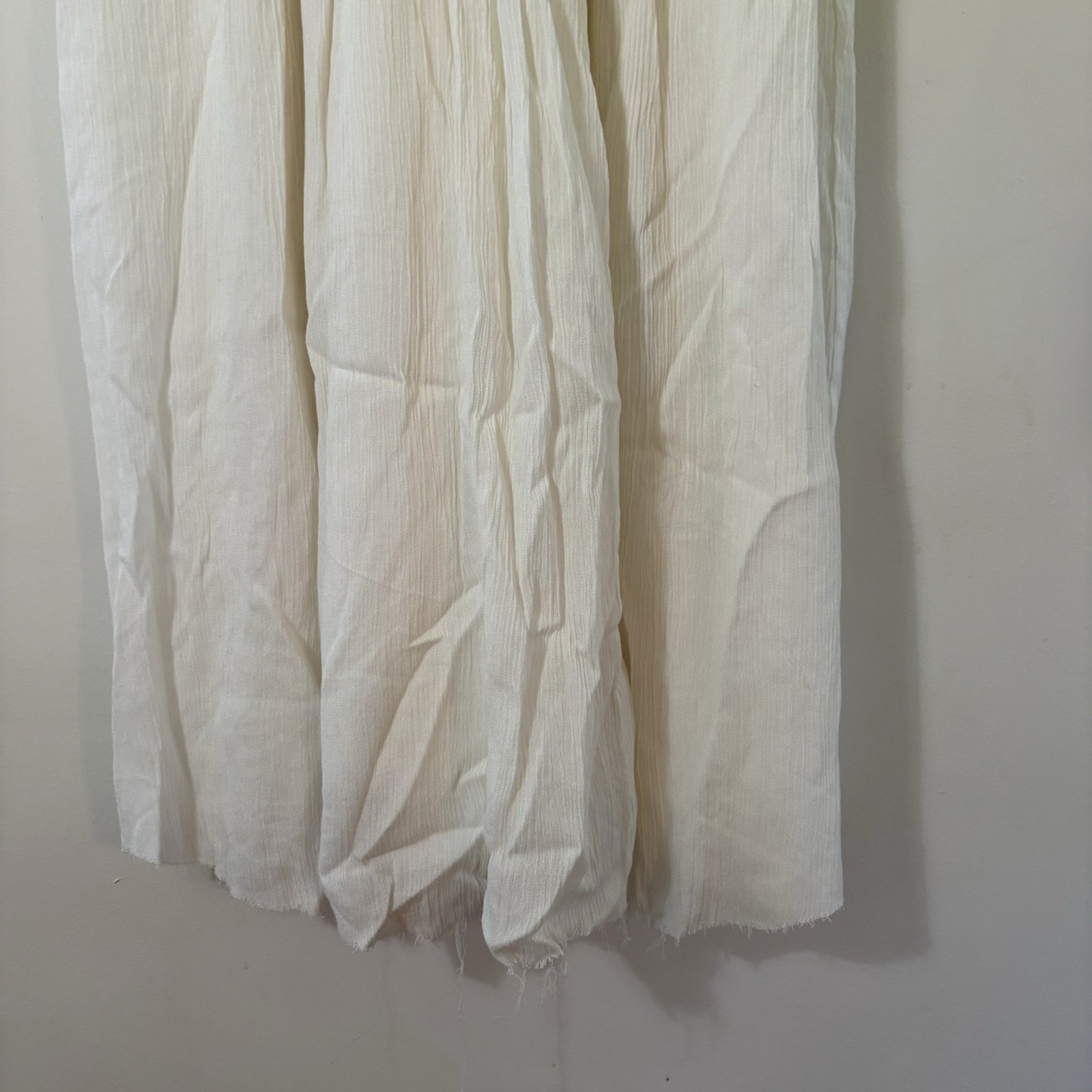 Lulus Women’s XS White Lace V-Neck Spaghetti Strap Sleeveless Maxi Dress