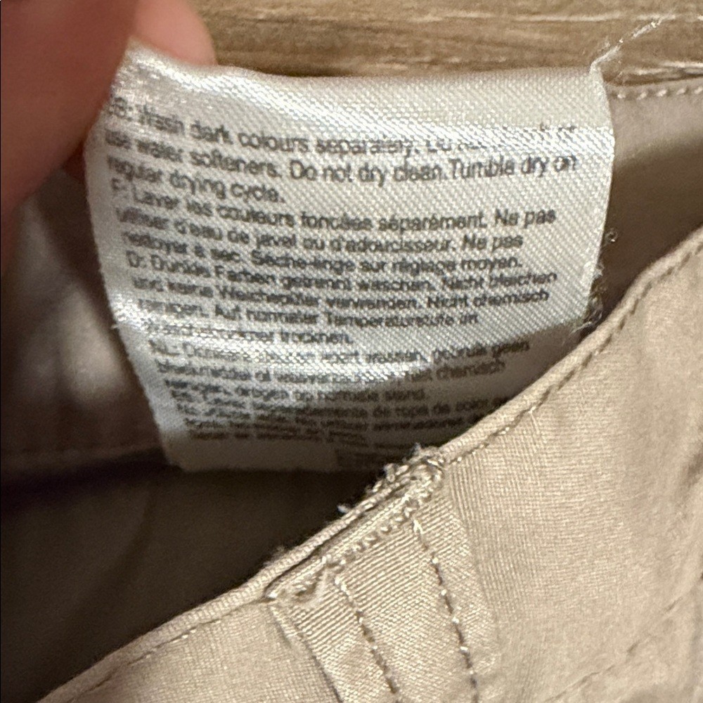 Grasshoppers Men’s Khaki Cargo Pants Sz. Small Cotton Polyester Blend
