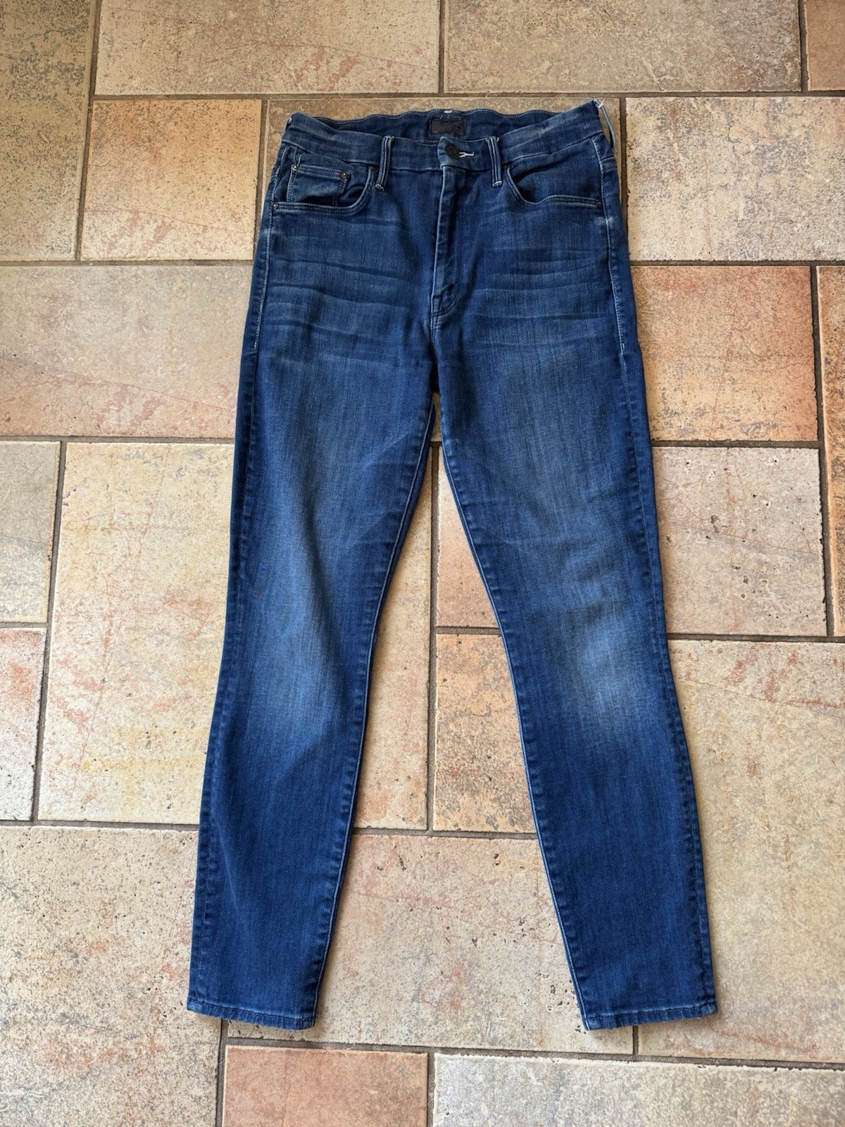 Mother Blue Jeans High Waisted Looker Ankle in The Road to Paradise Size 27
