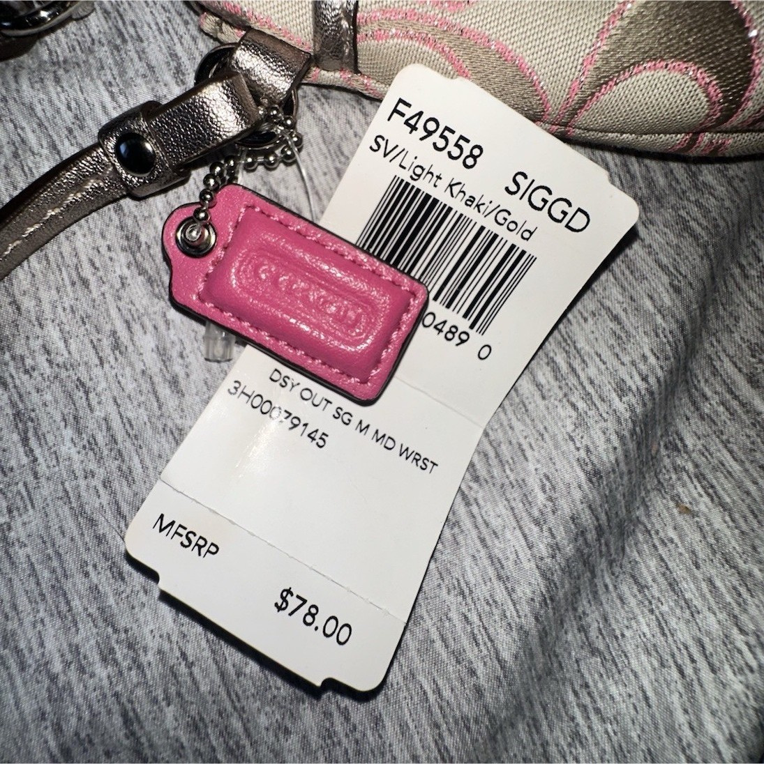 Coach Signature Jacquard Canvas Wristlet Zip Pouch Women’s Khaki Pink Gold
