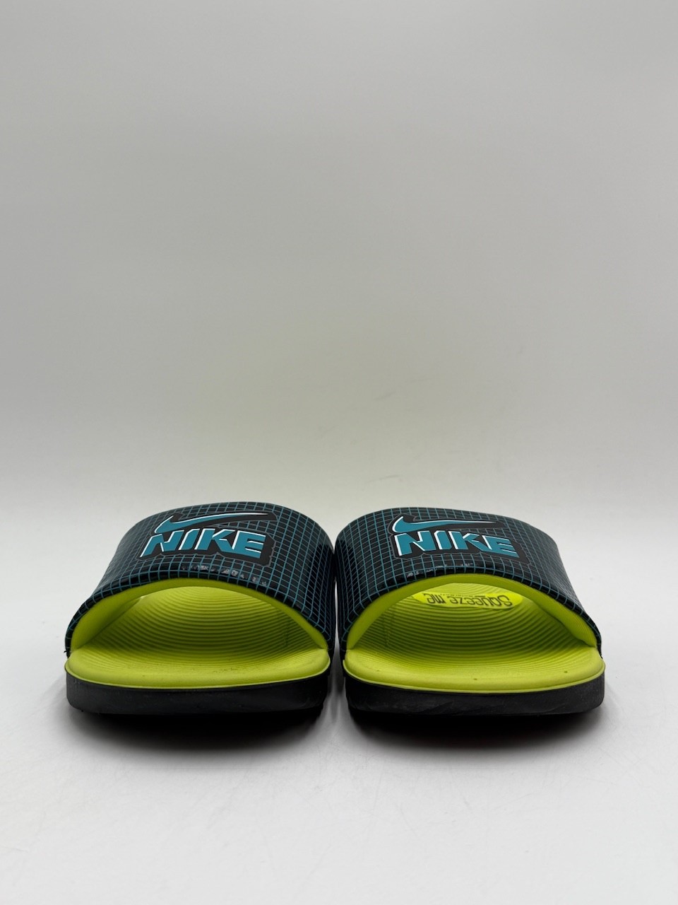 Nike KAWA SLIDE SE1 Black/Aqua Unisex Kids’ NEW Sandal Green Multiple Sizes